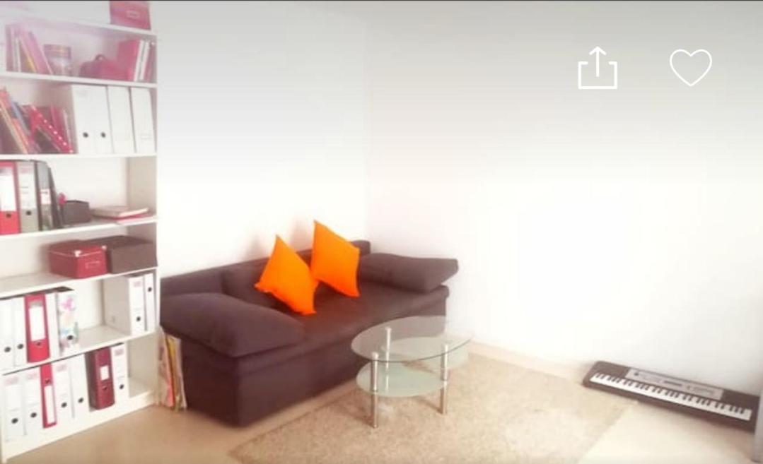 Helles Zimmer Mit Balkon Zwischen Uni Und Altstadt Ratisbona Exterior foto